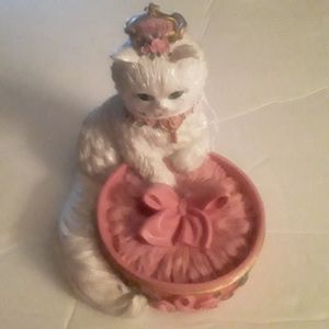 Perfectly Proming Figurine from Cats for a cure limited edition numbered